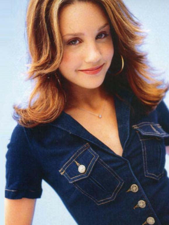 amandabynes1.jpg